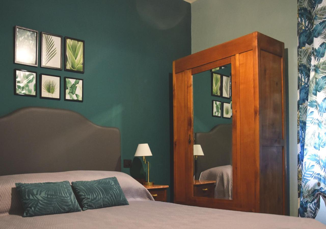 Hotel Pineta Del Borgo Cavi di Lavagna Exteriér fotografie